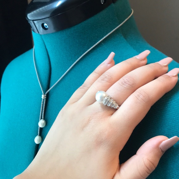 Pearl Ring - Picture 2 of 3